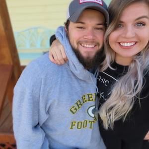 Meet your Posher, Devin